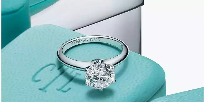 انواع پایه انگشتر و اهمیت آن در زیبایی و محافظت از جواهر!