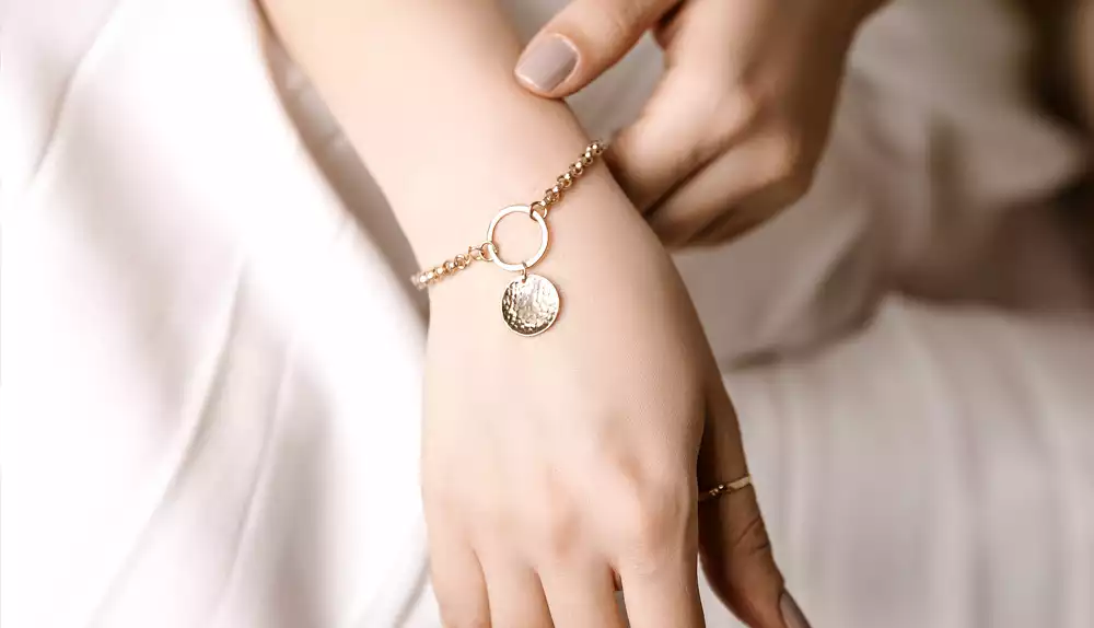 راهنمایی برای خرید آنلاین دستبند طلا